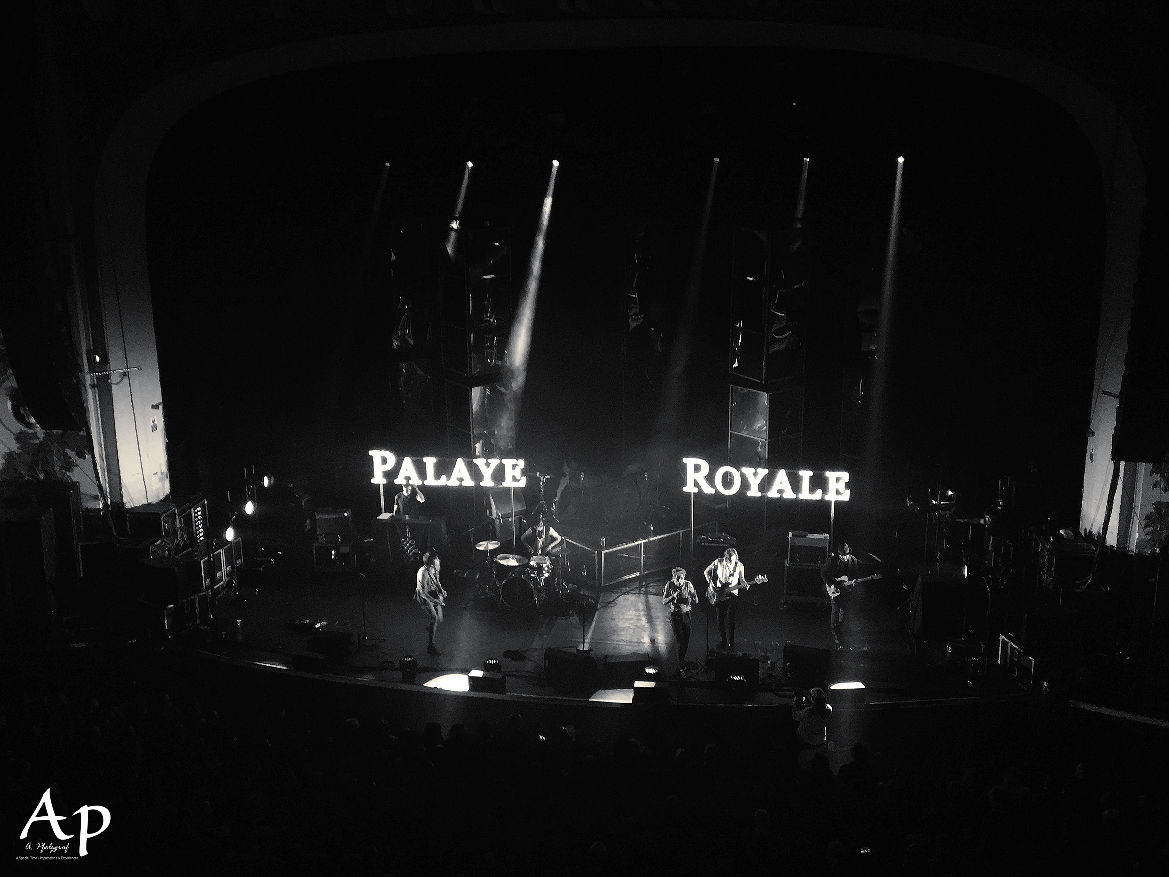 Palaye Royale